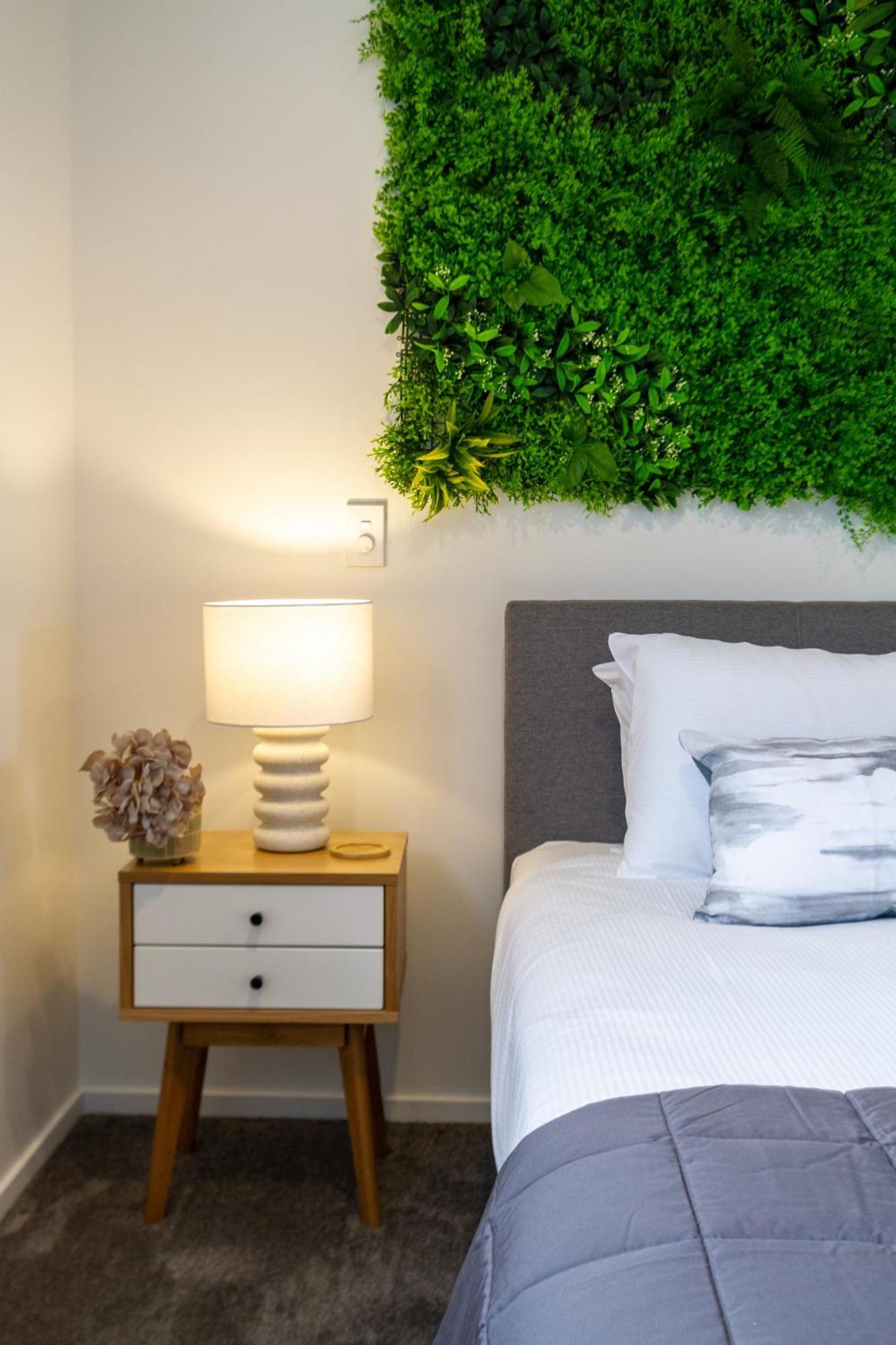 Cashel Street Hideaway 2 Bed 2 Bath * Christchurch